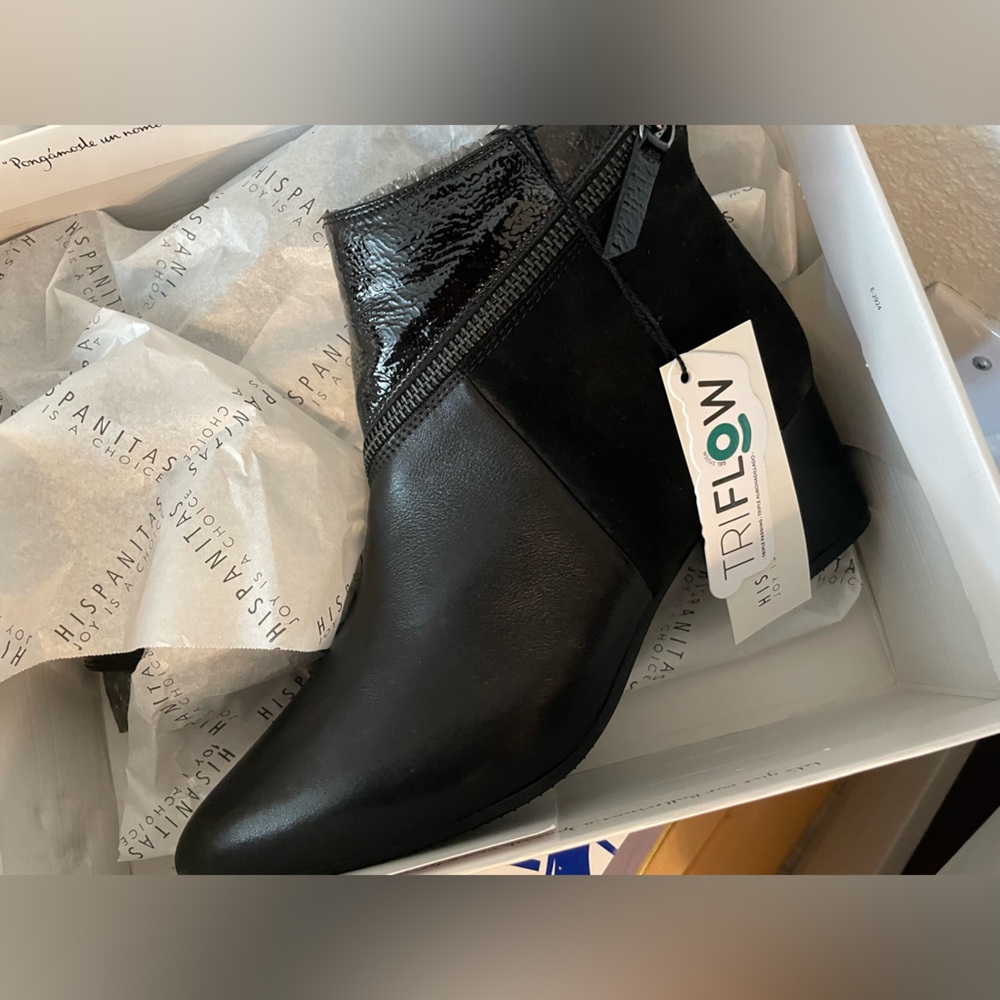 Brand NEW Hispanitas Size 38.5 (8) leather black boots MADE IN SPAIN Nordstrom